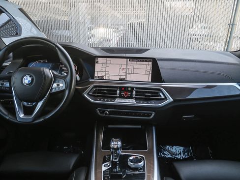 Certified 2023 BMW X5 xDrive40i w/ Premium Package image 9