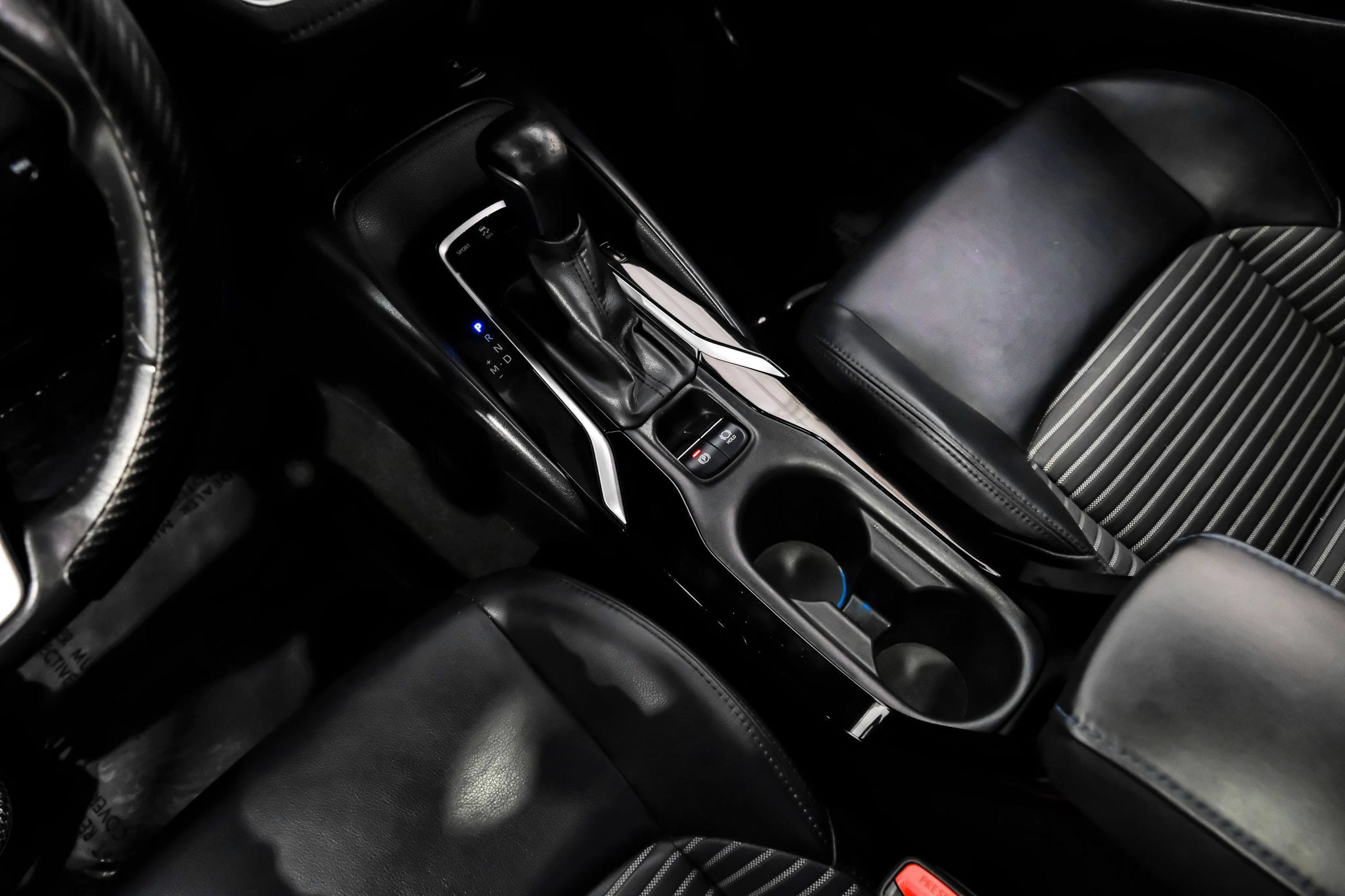 Used 2020 Toyota Corolla XSE FWD image 29