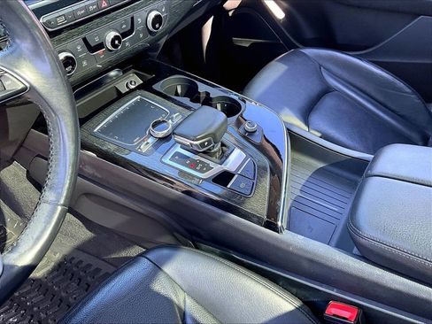 Used 2019 Audi Q7 3.0T Premium Plus image 12