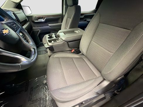Used 2023 Chevrolet Silverado 1500 LT w/ Safety Package AWD/4WD image 11