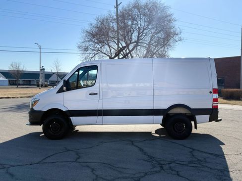 Used 2017 Mercedes-Benz Sprinter 2500 w/ Workspace Access Package image 6