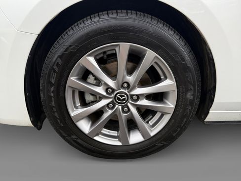 Used 2019 MAZDA MAZDA3 Sedan FWD image 9