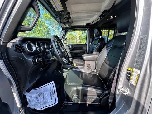 Used 2020 Jeep Wrangler Unlimited Sahara AWD/4WD image 23