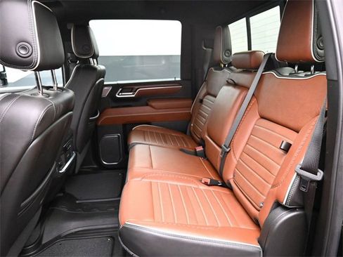 Used 2024 GMC Sierra 3500 Denali Ultimate image 18