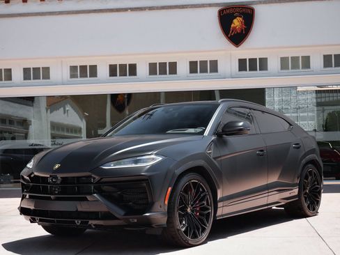 Used 2025 Lamborghini Urus S AWD/4WD image 10