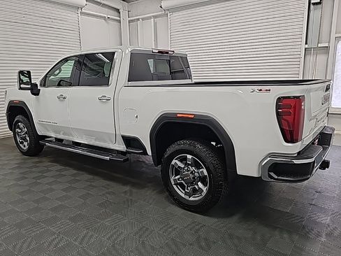 New 2025 GMC Sierra 2500 SLT image 5