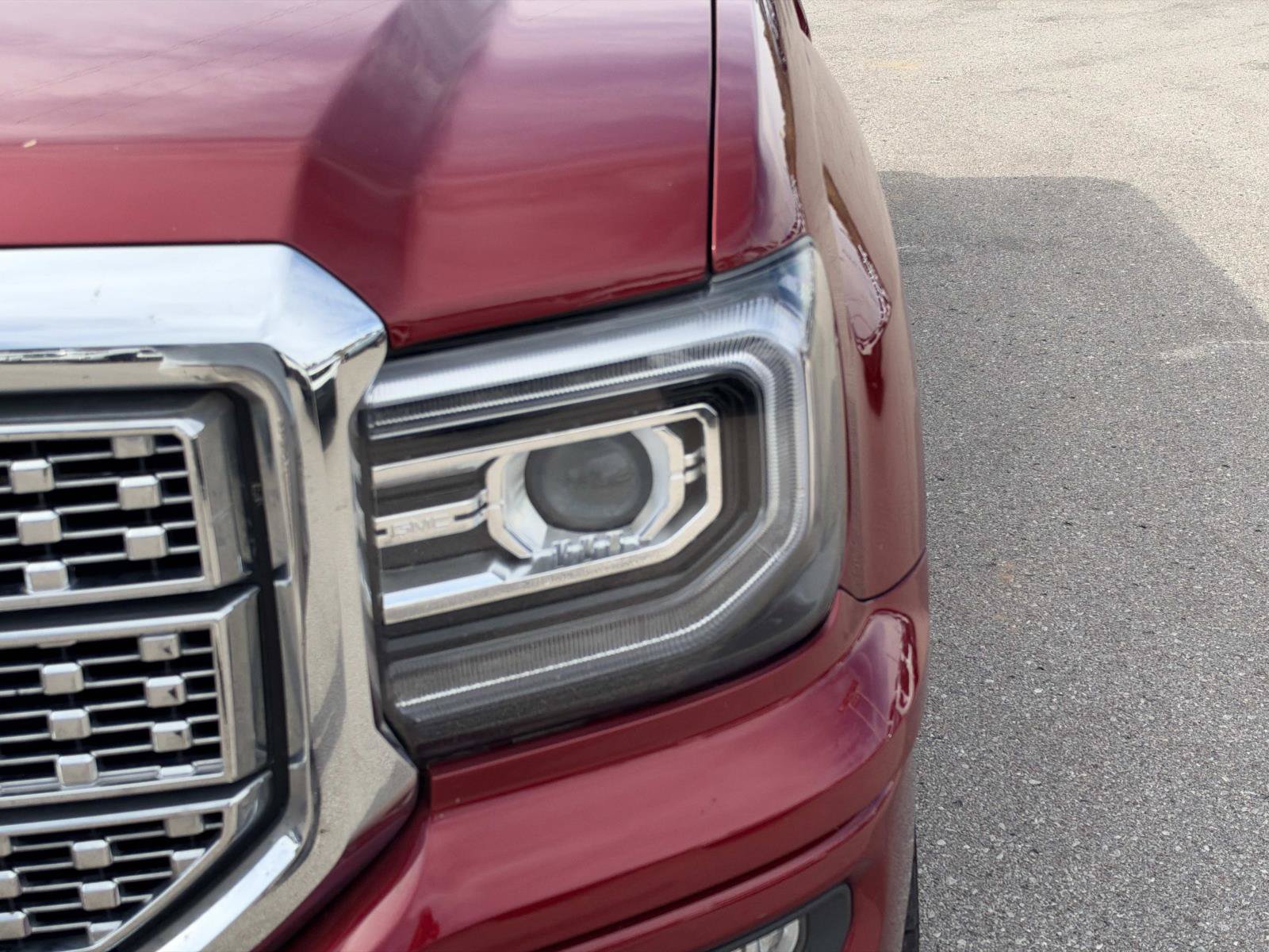 Used 2018 GMC Sierra 1500 Denali w/ Denali Ultimate Package AWD/4WD image 10