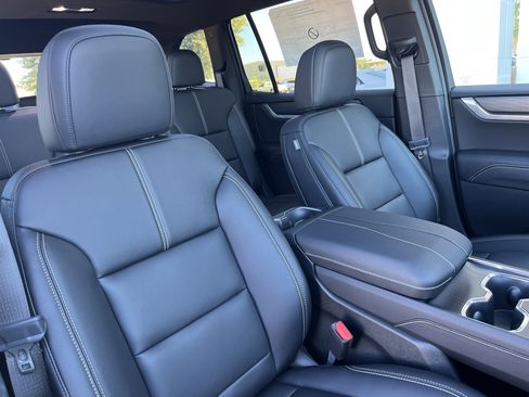 New 2026 GMC Acadia Elevation w/ Elevation Premium Package image 18