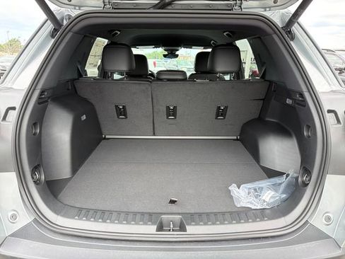 New 2026 GMC Terrain Elevation w/ Elevation Premium Package FWD image 24