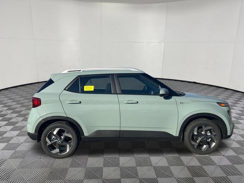 Certified 2026 Hyundai Venue SEL FWD image 8