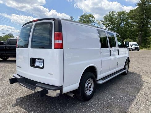Used 2024 GMC Savana 2500 w/ Driver Convenience Package RWD image 3