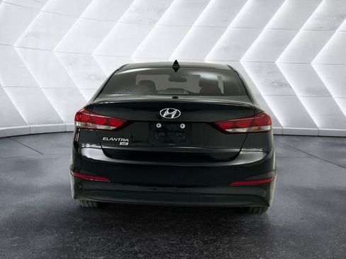 Used 2017 Hyundai Elantra SE FWD image 5