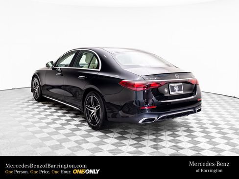 New 2026 Mercedes-Benz E 350 4MATIC Sedan image 3