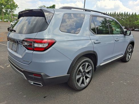 Certified 2024 Honda Pilot Elite image 6