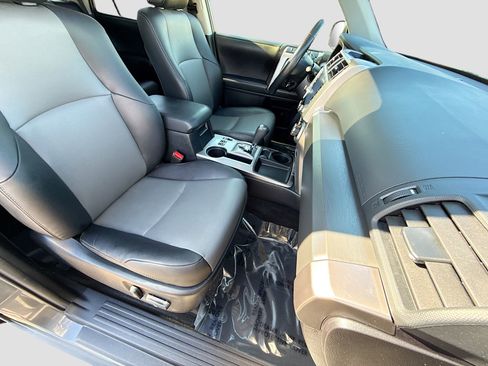 Used 2023 Toyota 4Runner SR5 Premium w/ Moonroof Package RWD image 13