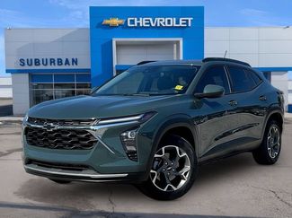 Used 2025 Chevrolet Trax LT w/ Sunroof Package FWD video 1