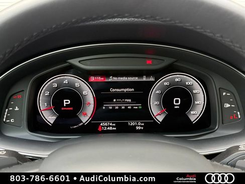 Used 2023 Audi Q7 3.0T Premium Plus AWD/4WD image 28