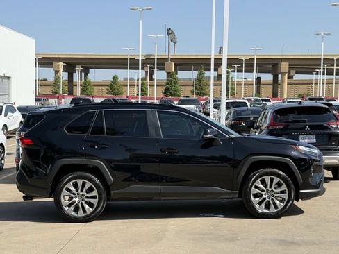 Used 2025 Toyota RAV4 XLE Premium FWD image 3