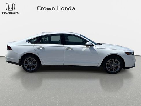 Used 2024 Honda Accord EX image 4