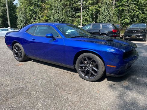 Used 2020 Dodge Challenger SXT w/ Blacktop Package RWD image 5