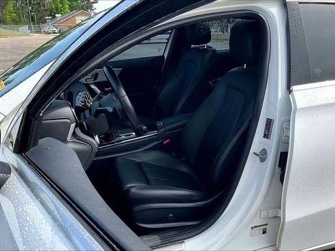 Used 2020 Mercedes-Benz A 220 image 8
