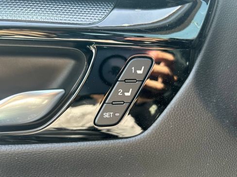 Used 2024 Honda CR-V EX-L image 12