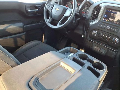 Used 2026 Chevrolet Silverado 1500 Custom w/ Turbomax Blackout Package RWD image 9