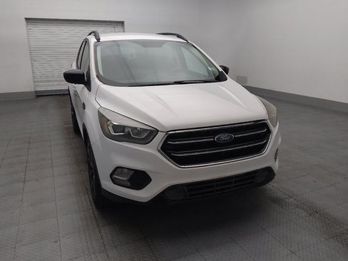 Used 2017 Ford Escape SE w/ Equipment Group 201A FWD image 14