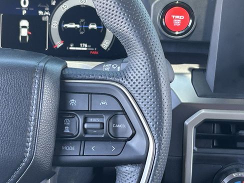 Used 2025 Toyota Tacoma TRD Sport AWD/4WD image 23