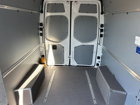 New 2025 Mercedes-Benz Sprinter 2500 image 15