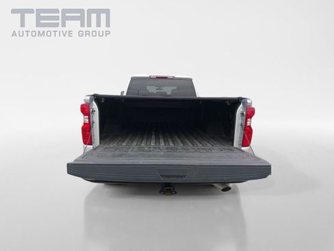 Used 2022 Chevrolet Silverado 2500 Custom w/ Custom Value Package image 13
