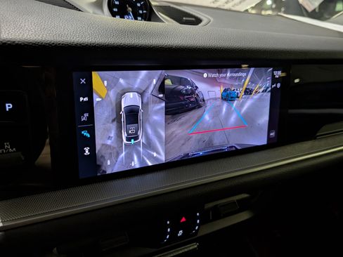 Certified 2024 Porsche Cayenne Coupe image 37