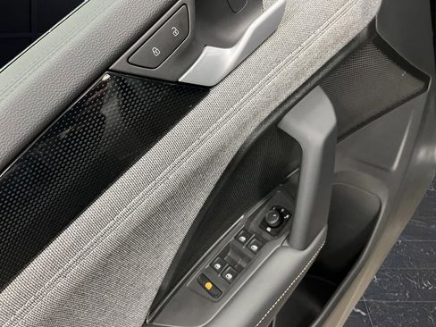 Used 2025 Volkswagen Tiguan S image 26