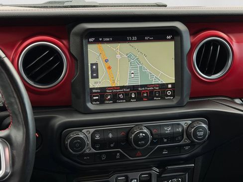 Used 2022 Jeep Gladiator Rubicon w/ Cold Weather Group AWD/4WD image 15