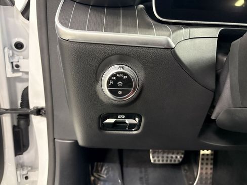 Used 2024 Mercedes-Benz C 43 AMG 4MATIC Sedan w/ Pinnacle Trim Package image 11