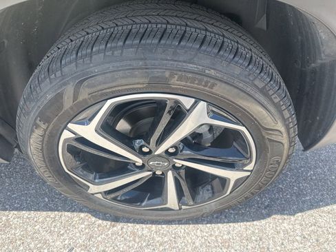 Used 2023 Chevrolet TrailBlazer RS w/ Convenience Package FWD image 11