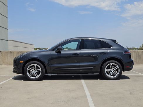 Certified 2026 Porsche Macan AWD/4WD image 2