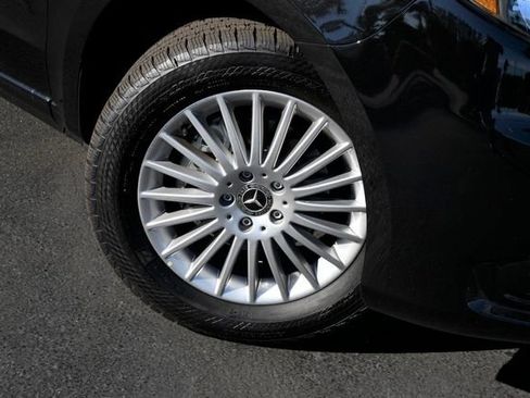 Used 2023 Mercedes-Benz Metris Passenger image 2