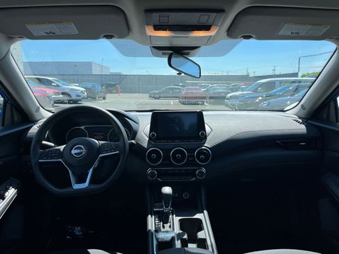 Used 2025 Nissan Sentra SV FWD image 32