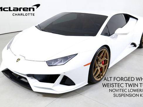 Used 2020 Lamborghini Huracan EVO image 1