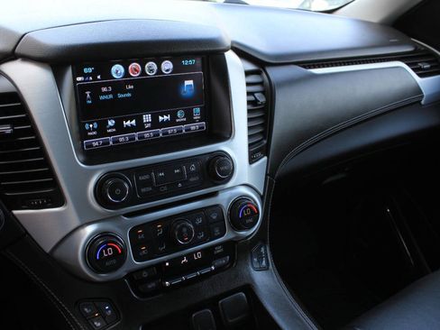 Used 2020 GMC Yukon XL SLT AWD/4WD image 22