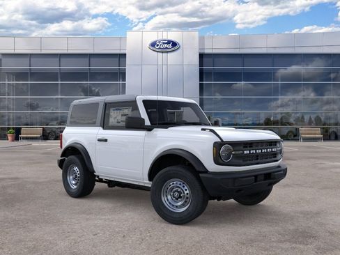 New 2026 Ford Bronco 2-Door AWD/4WD image 32