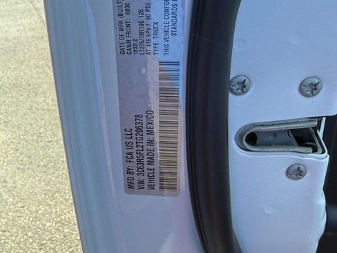 Certified 2026 RAM 2500 Laramie AWD/4WD image 21