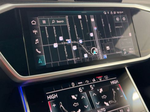 Used 2022 Audi RS 7 Sportback w/ Carbon Optic Package image 22