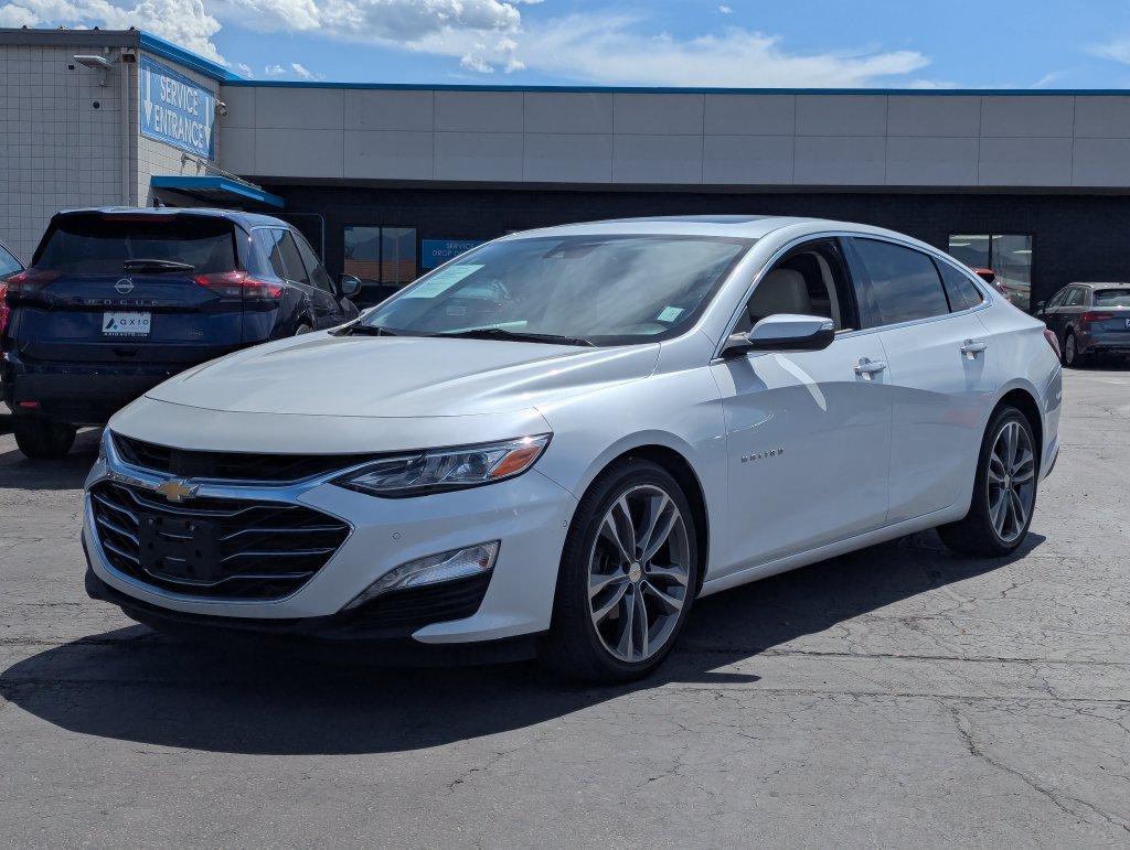 Used 2019 Chevrolet Malibu Premier w/ Sun and Wheel Package FWD image 9