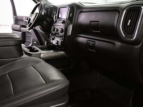 Used 2023 Chevrolet Silverado 2500 LTZ w/ LTZ Premium Package image 31