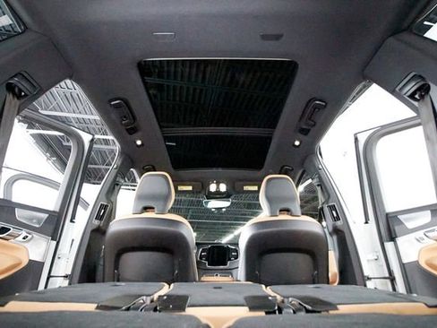 Certified 2023 Volvo XC90 B6 Ultimate w/ Protection Package Premier AWD/4WD image 35