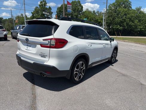 Used 2023 Subaru Ascent Limited w/ Technology Package AWD/4WD image 3