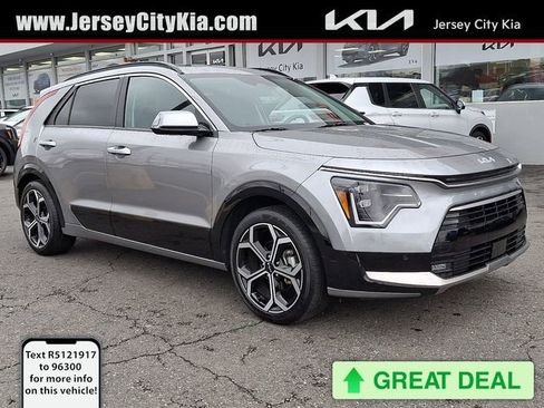 Certified 2024 Kia Niro SX Touring image 1