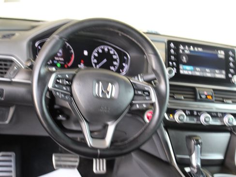 Used 2019 Honda Accord Sport image 18